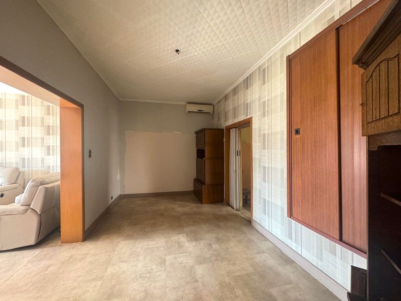 KARAKTERVOLLE, TE RENOVEREN WONING (G.B.) foto 5