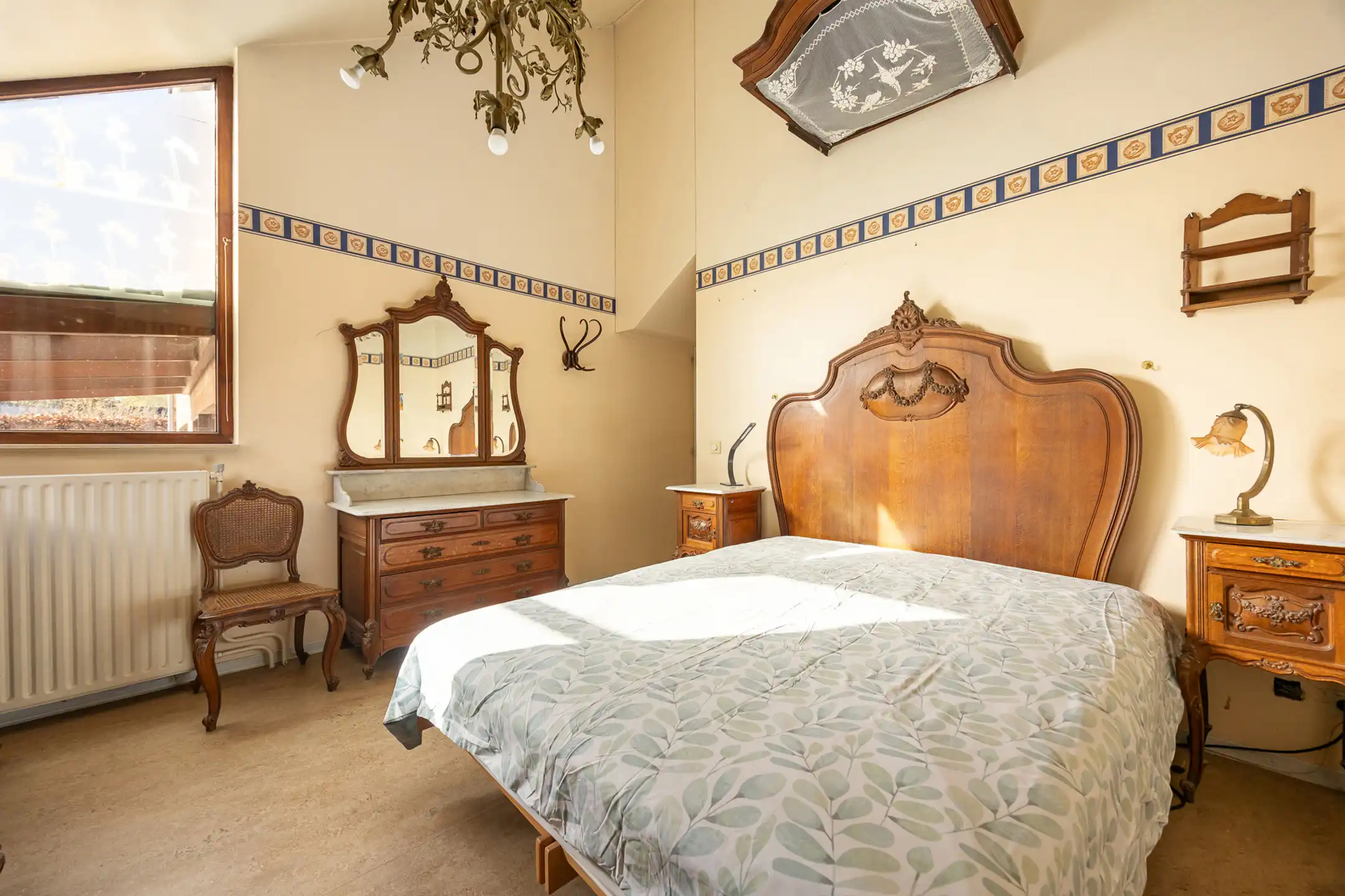 Verrassend ruime woning met 4 slpk's op 2.321m² perceel! foto 12