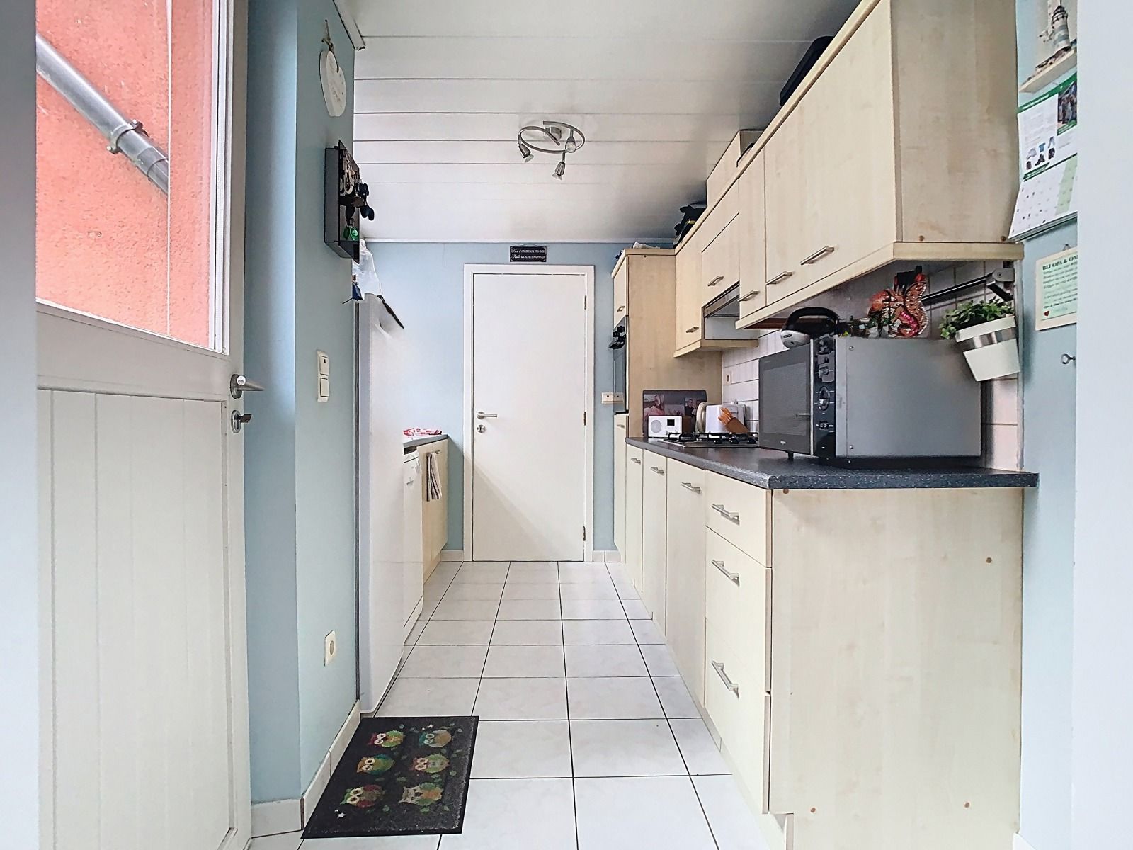 Charmante rijwoning met 3 slaapkamers én tuin, te Gijzegem! foto 5