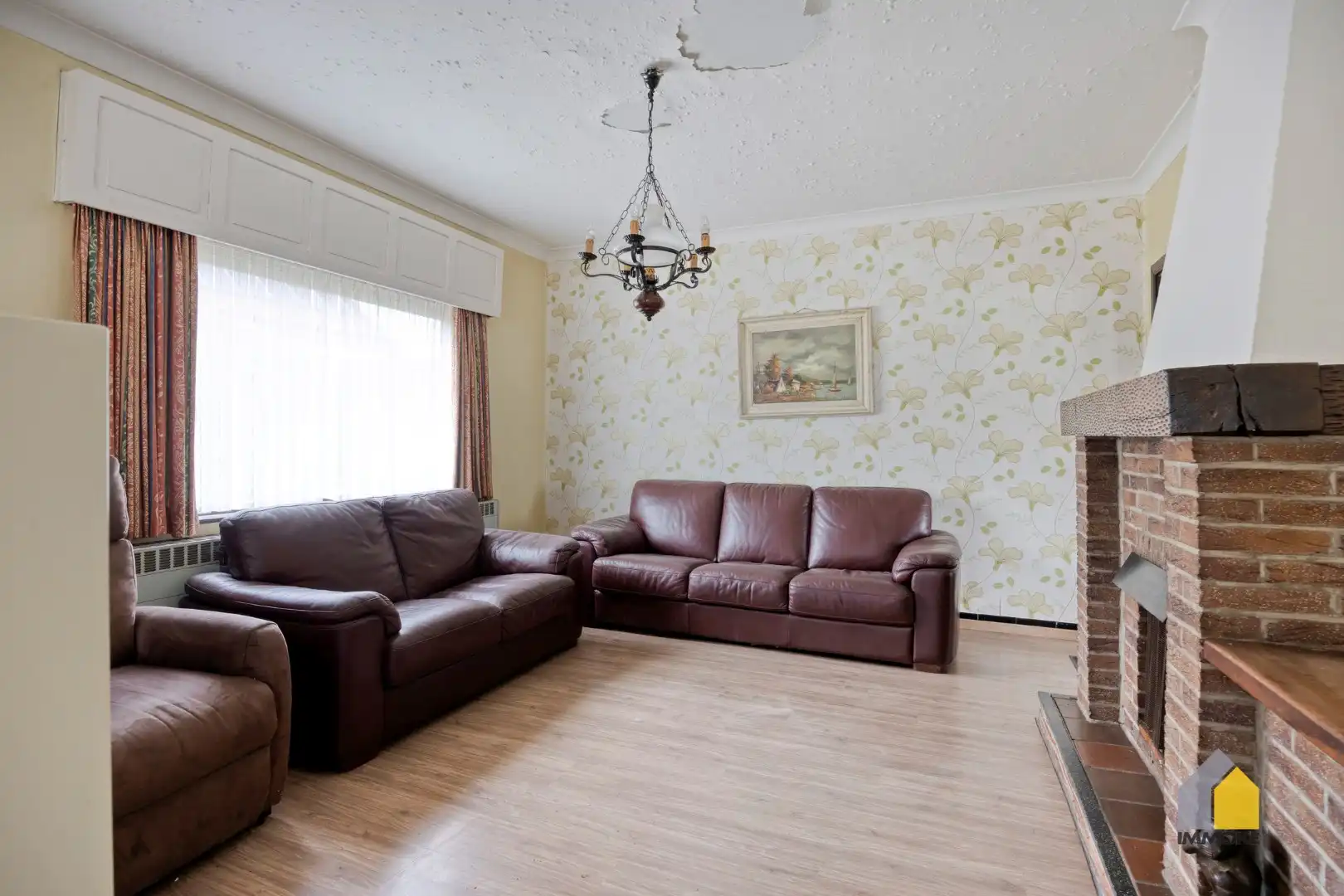 Te renoveren woning met 3 slpks op een perceel van 6 a 44 ca. foto 6