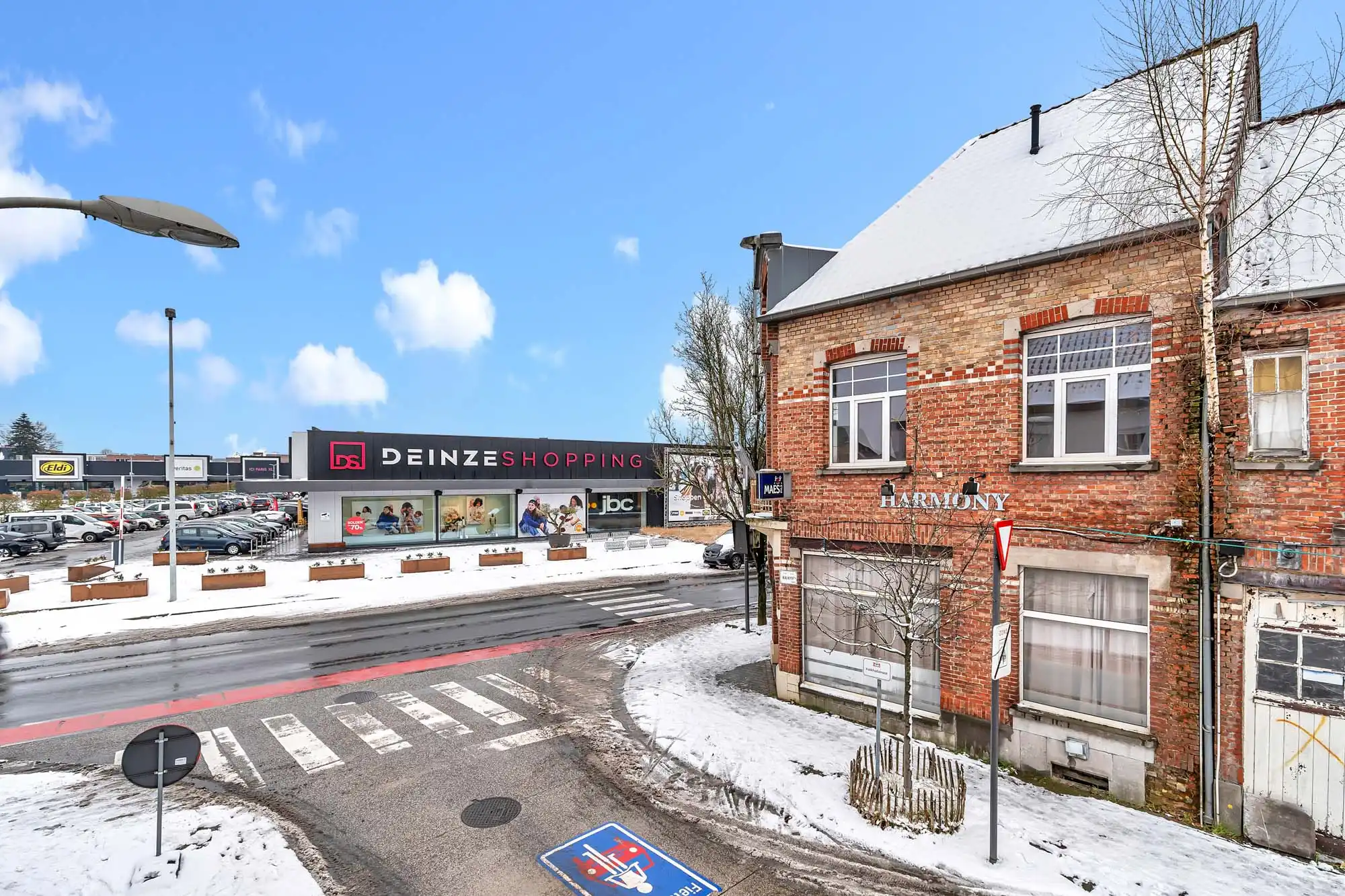 Hoofdfoto van de publicatie: Volledig te renoveren handelspand met woonst op toplocatie