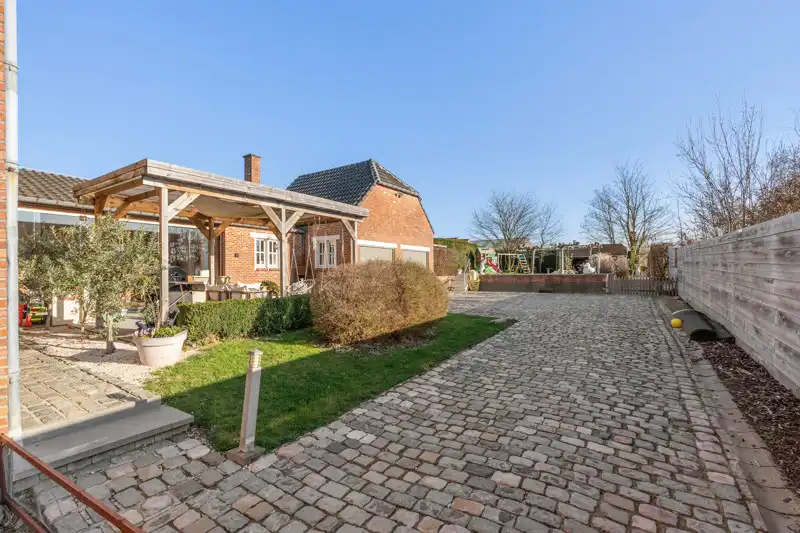 Riante, landelijke villa met karakter en mooie tuin nabij het dorp in Waanrode foto 16