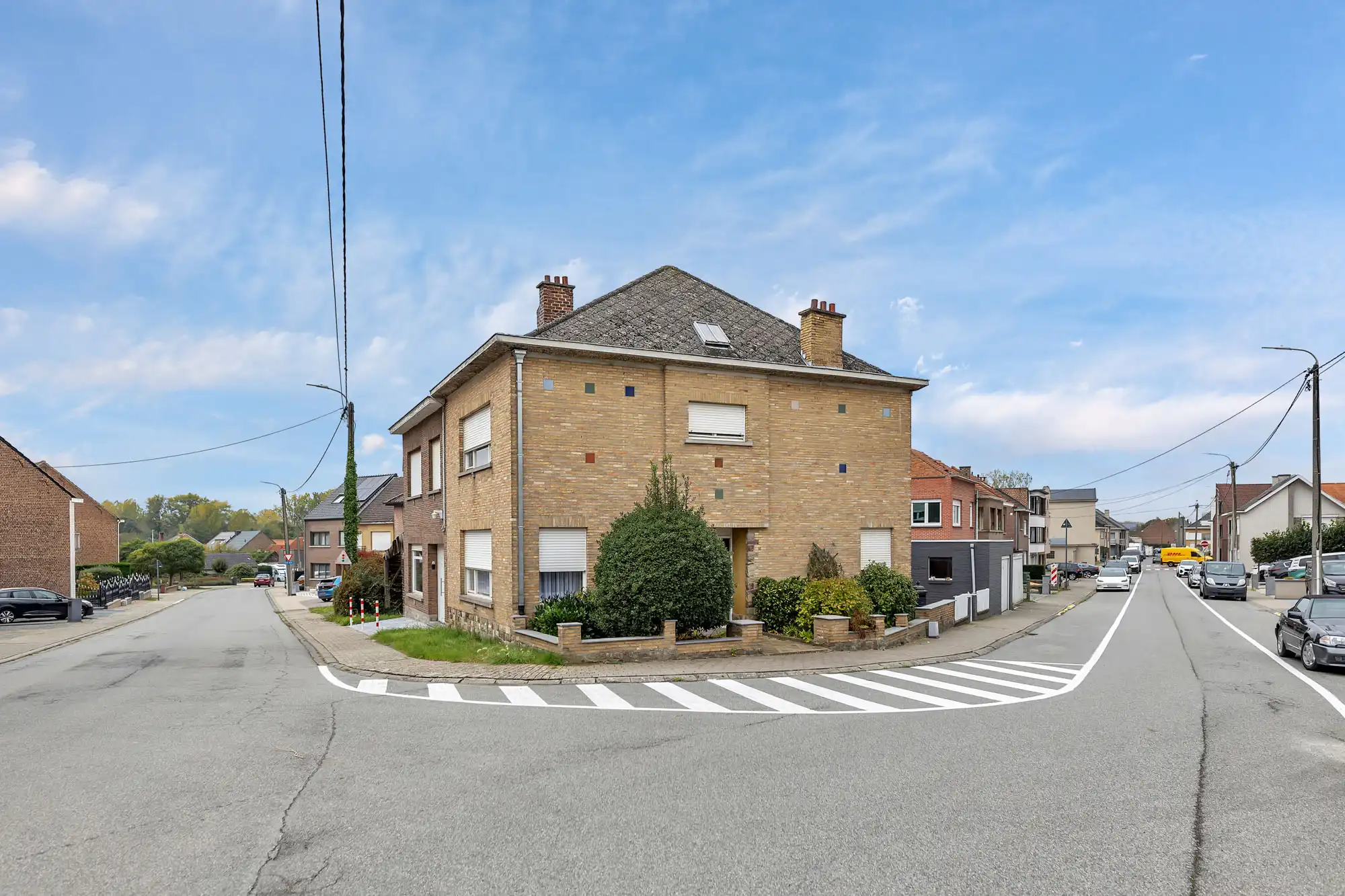 Karaktervolle HOB te renoveren met garage te Liedekerke foto 2