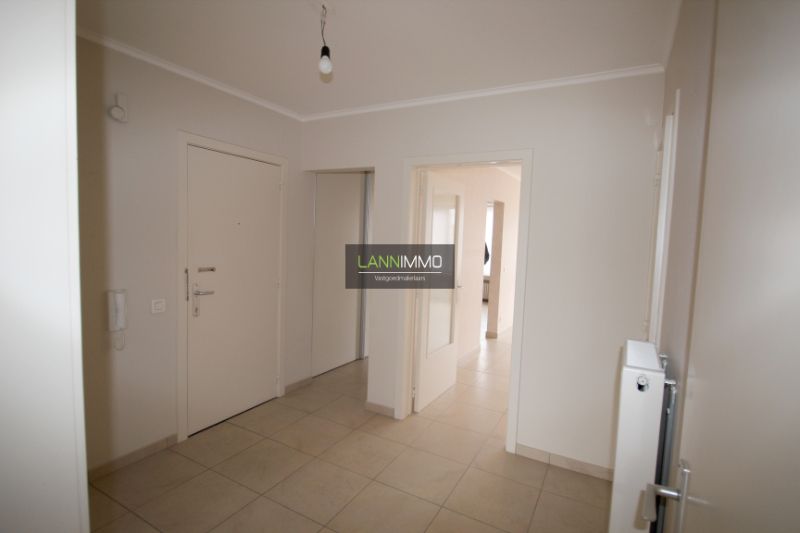 Leuk centraal gelegen 2 slaapkamer appartement foto 3
