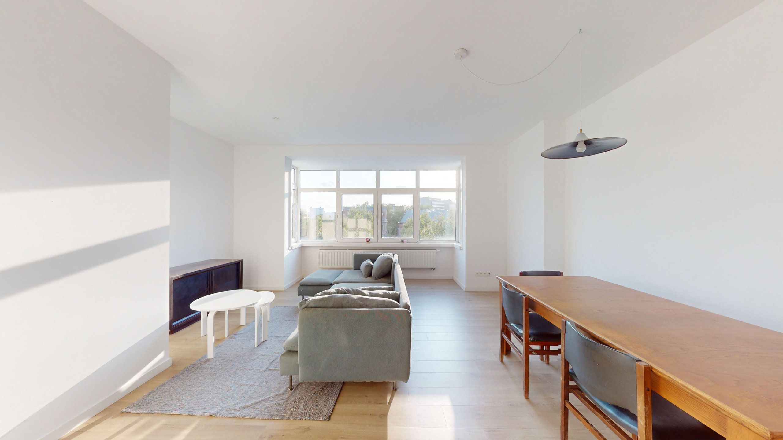 Gemeubeld zonnig appartement met twee slaapkamers foto 2