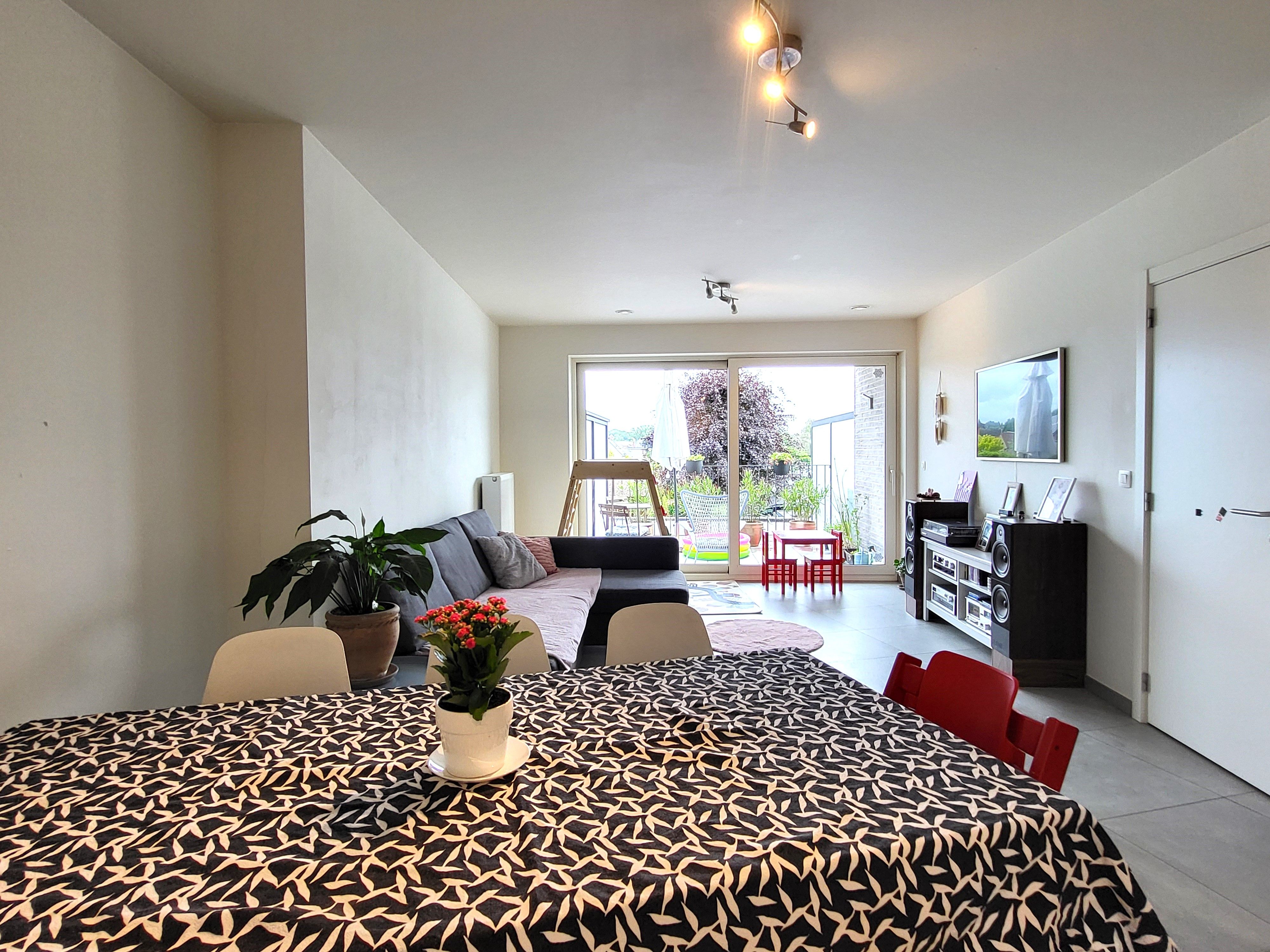 Prachtig appartement 81m² van 2017 met ruim terras en autostaanplaats, veel lichtinval!  foto 9