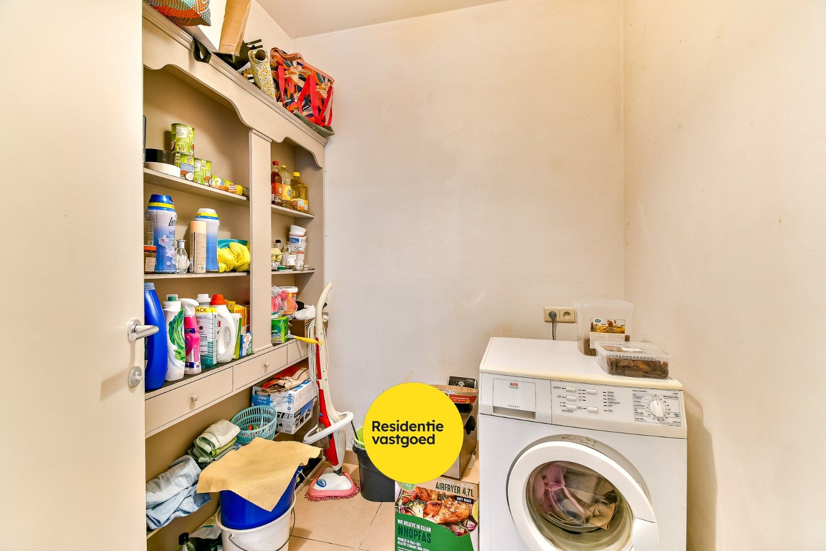 Opbrengsteigendom met 3 appartementen en 3 garages foto 8