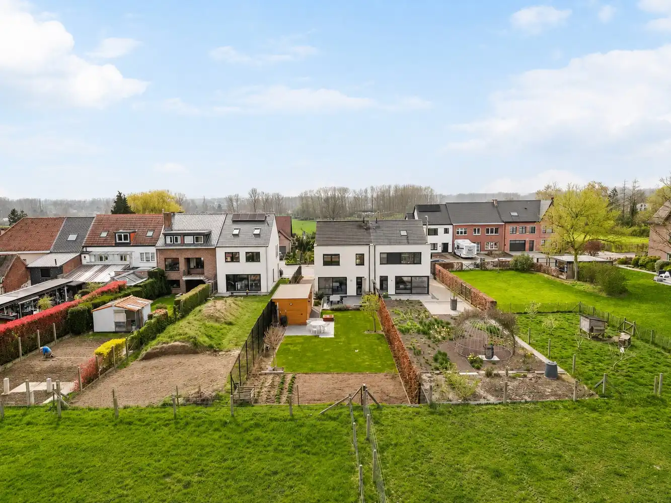 QUASI NIEUWBOUW ZONDER BTW MET ZICHT OP GROEN 4 SLPK. foto 16