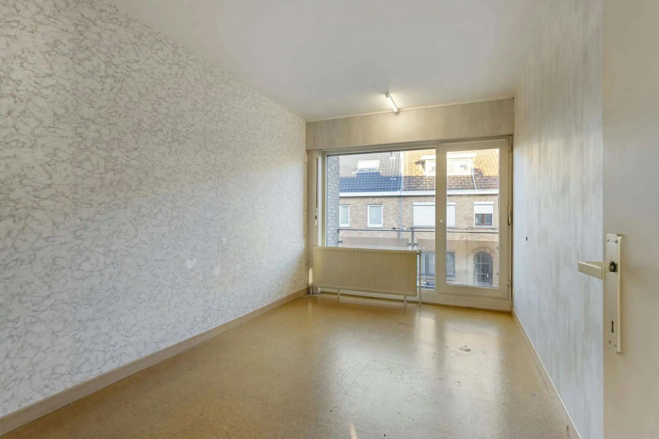 Ruime gezinswoning met 5 slaapkamers te koop in Brugge foto 8