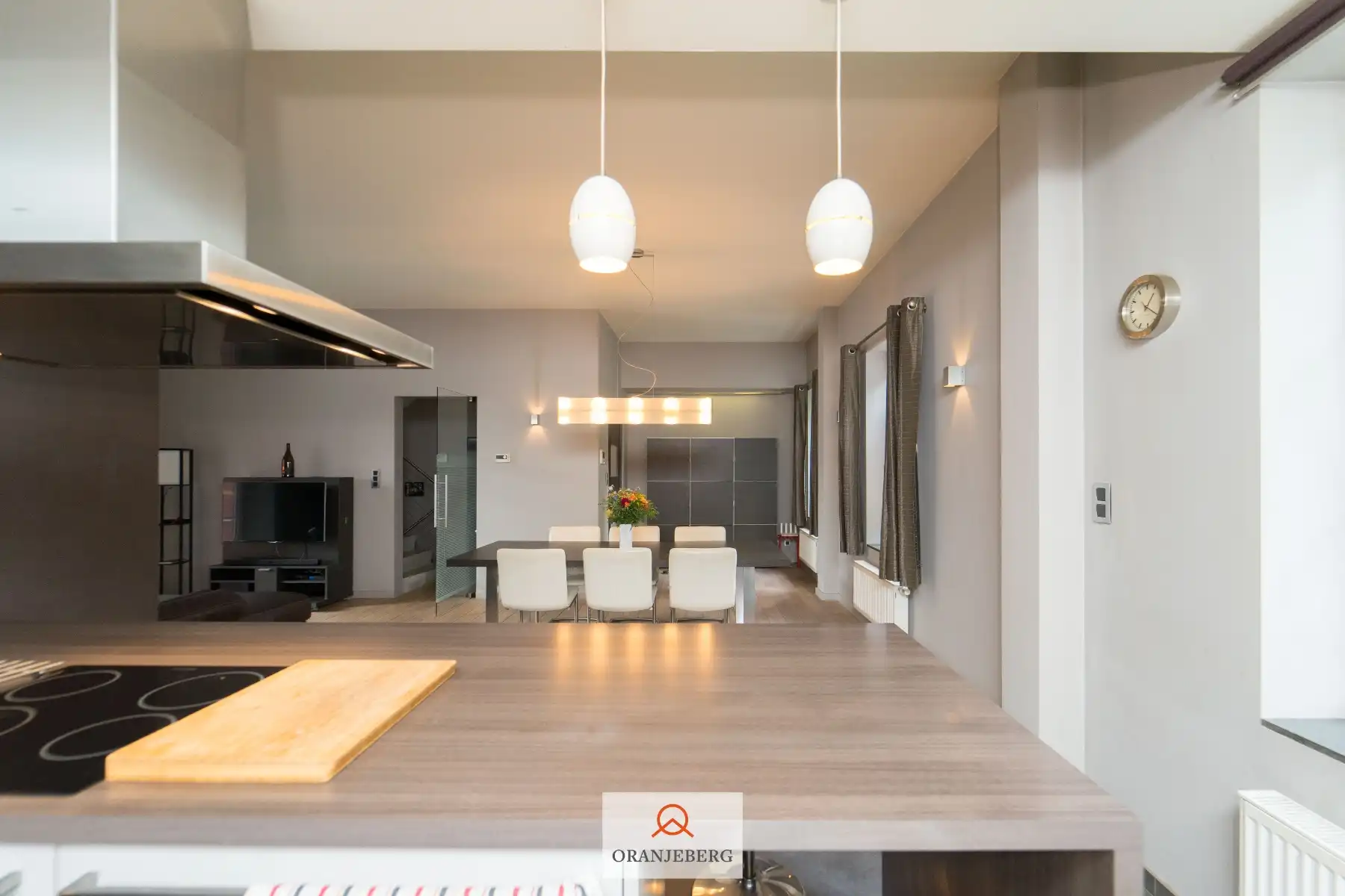 Leuke woning tussen Prinsenhof en Begijnhof aan het water foto 5