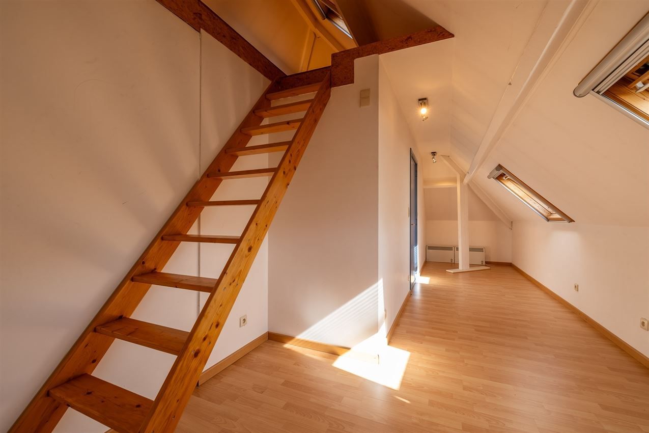Charmante opgefriste woning op geliefde ligging met 3slk. foto 25