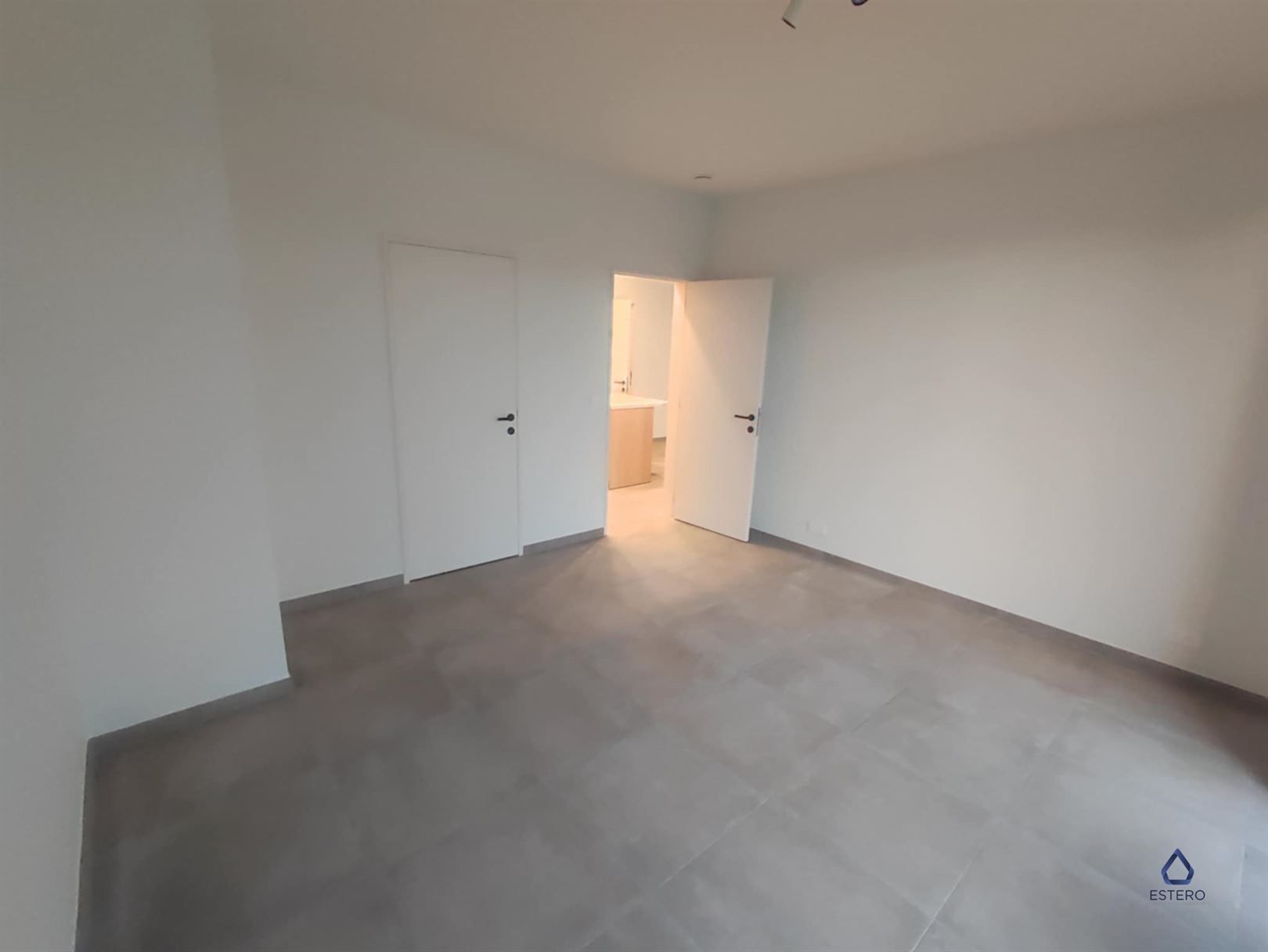 Energiezuinige nieuwbouwappartement met staanplaats en gemeenschappelijk zwembad foto 6