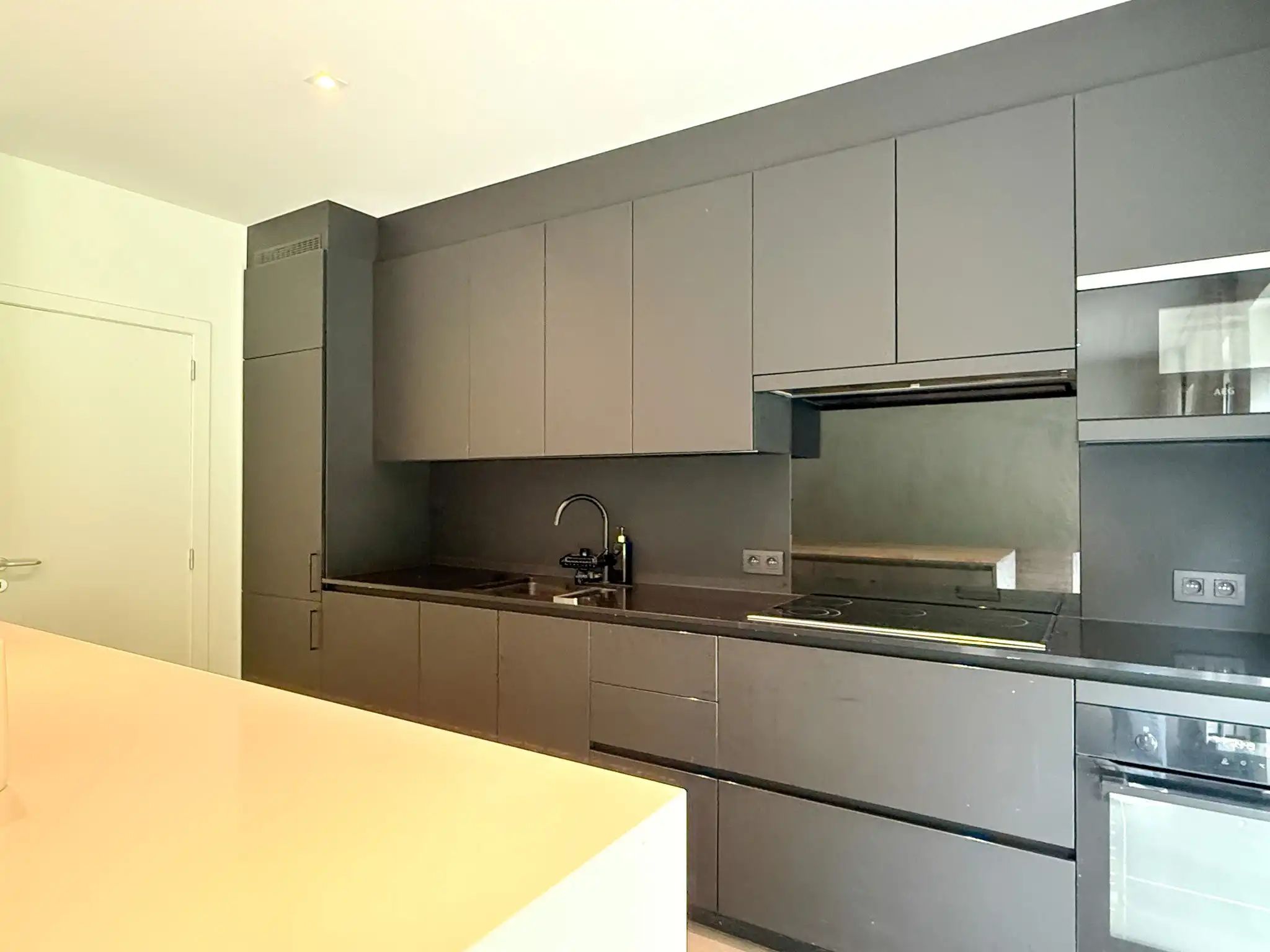 Rustig gelegen woning met 3 slaapkamers, dressing, bureau, tuin en garage foto 5