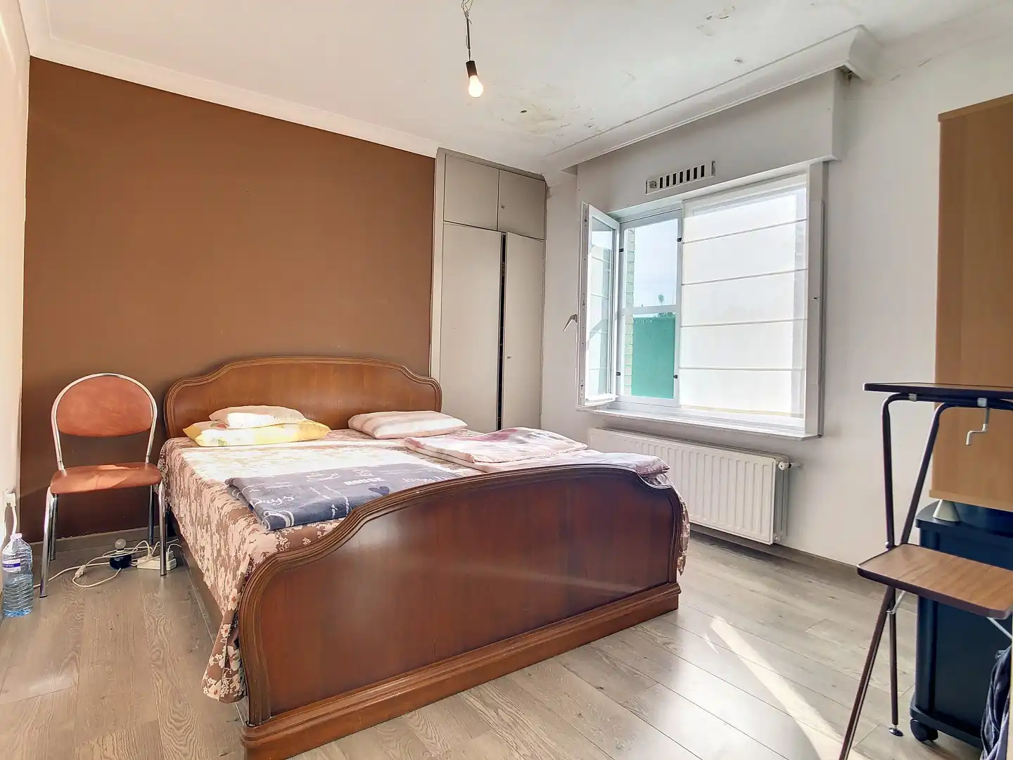 Rustig gelegen, alleenstaande woning met inpandige garage foto 7