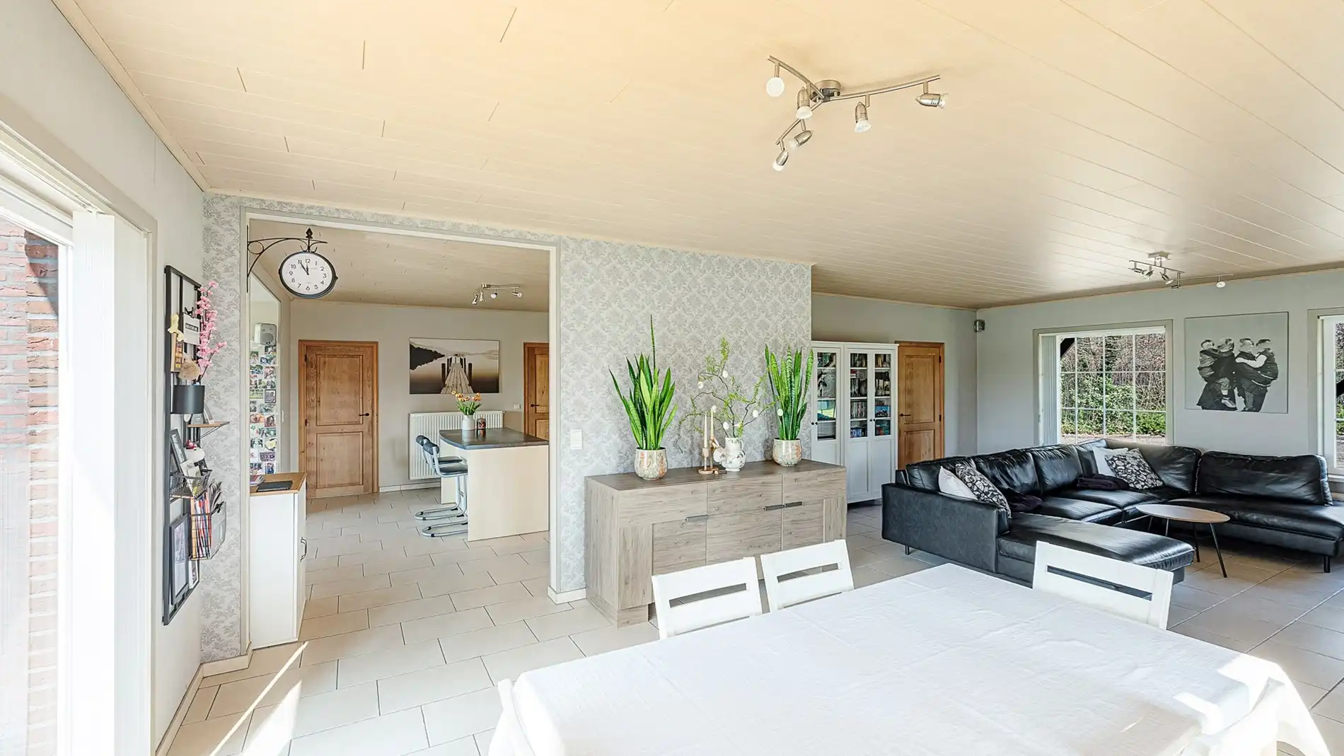 Landelijke villa op ruim 1 hectare grond te Maldegem foto 6