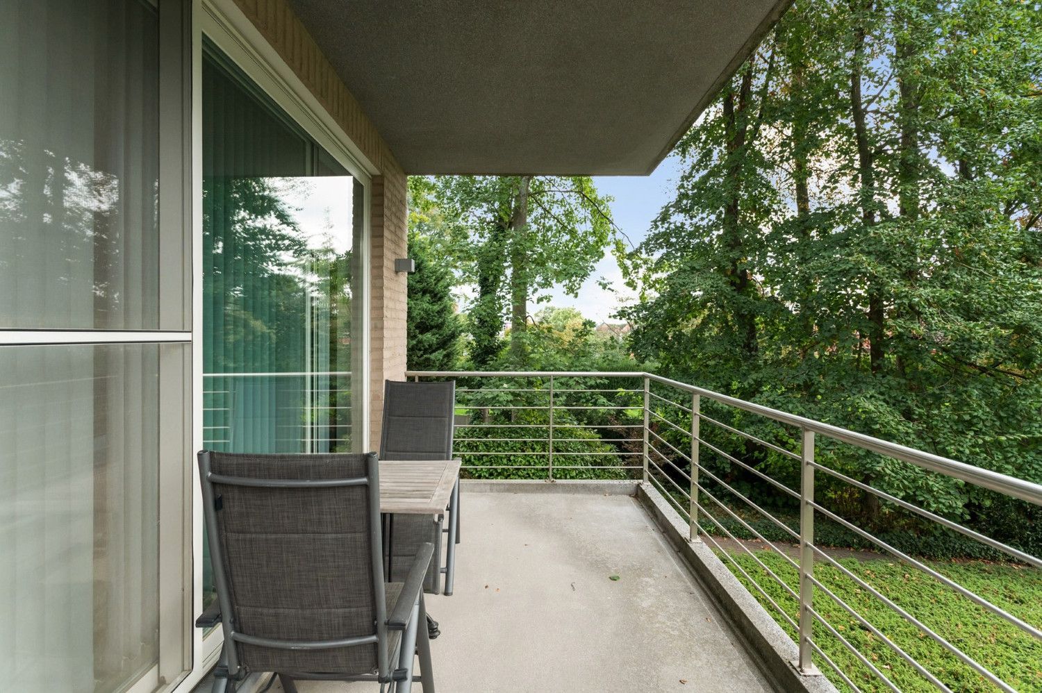 RUIM APP. IN PARKDOMEIN MET 3 SLK, 2 BADK. EN TERRAS! foto 9