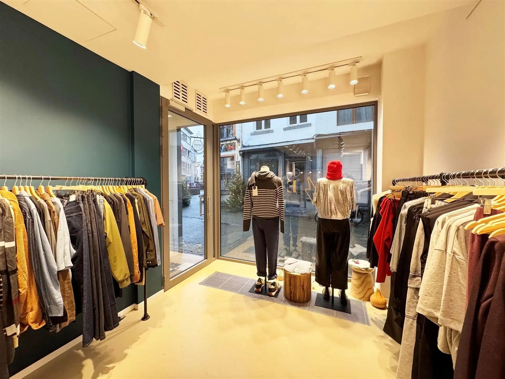 Handelsgelijksvloers foto 7