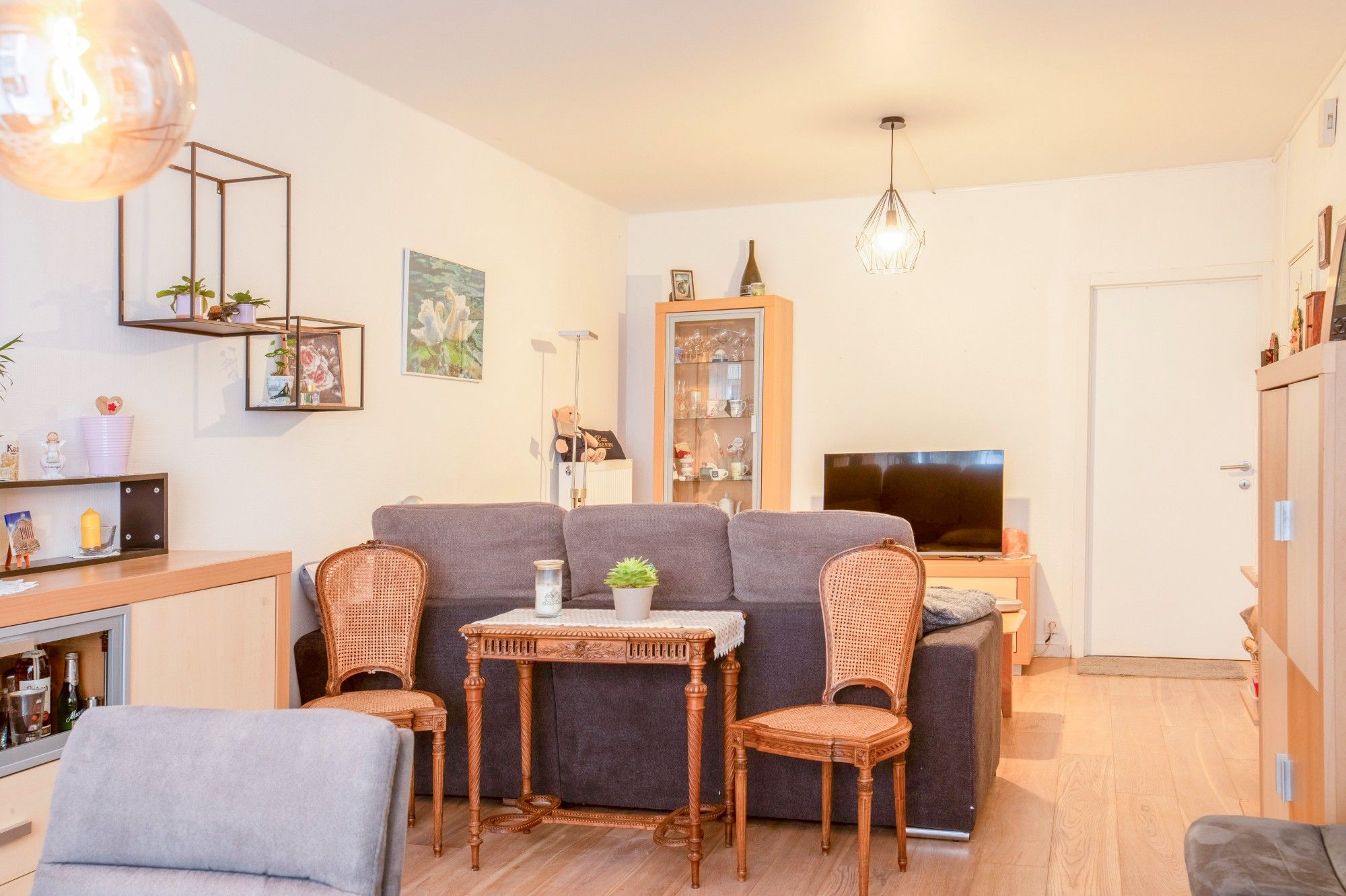 Instapklaar éénslaapkamerappartement met terras in centrum Beveren - ideaal als investering foto 6