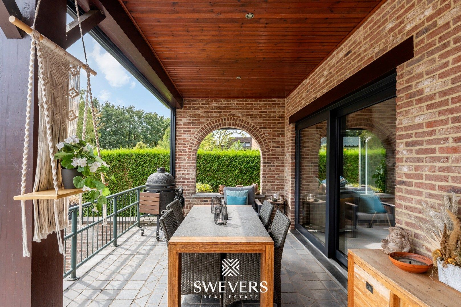 Landelijke vrijstaande woning met ruime slaapkamers, zonnig terras en tuin foto 24