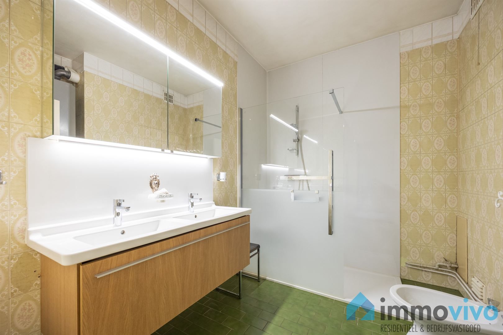 Groot appartement met aangenaam zuid-terras foto 9