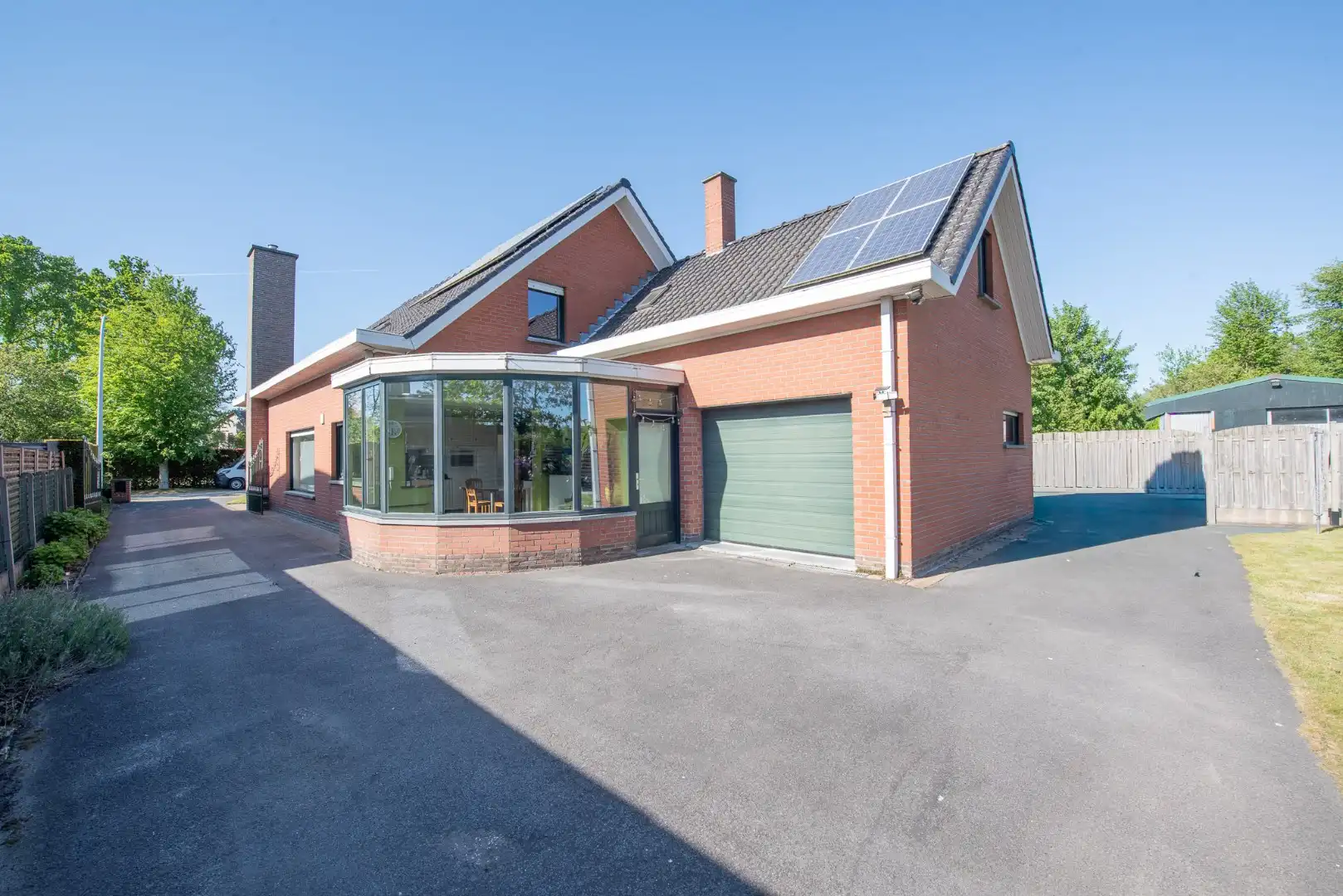 Ruime woning in "De Piste" met garage & tuin te huur! foto 18