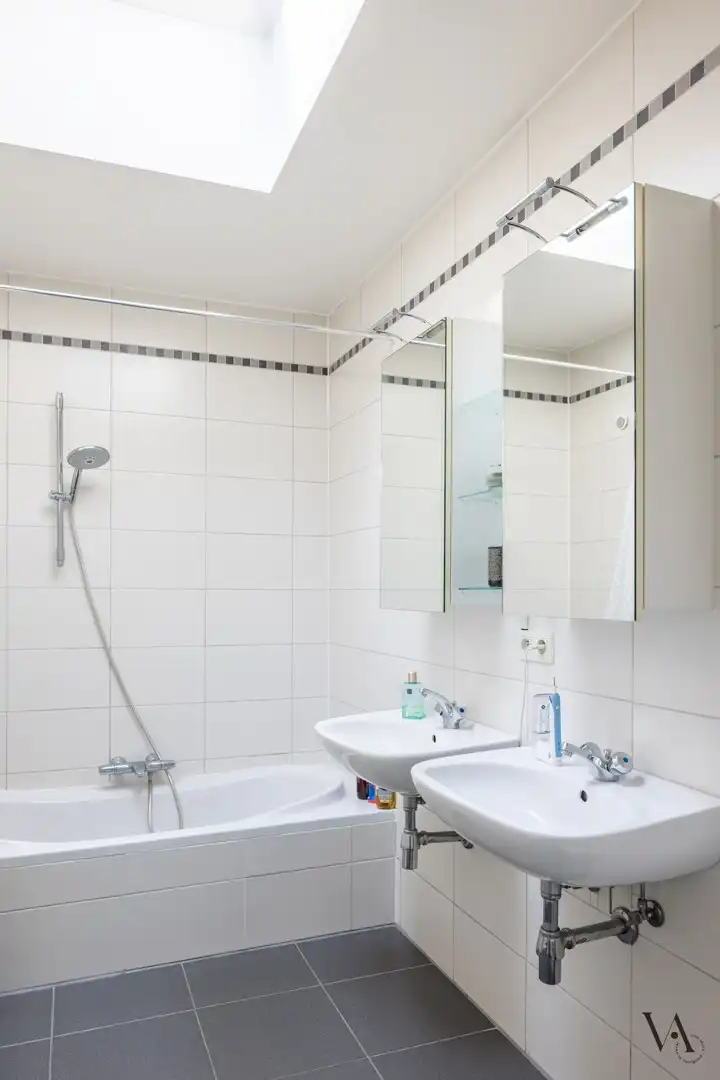Penthouse met ruim terras, ondergrondse staanplaats en prachtig verzicht op topligging in Leuven foto 21