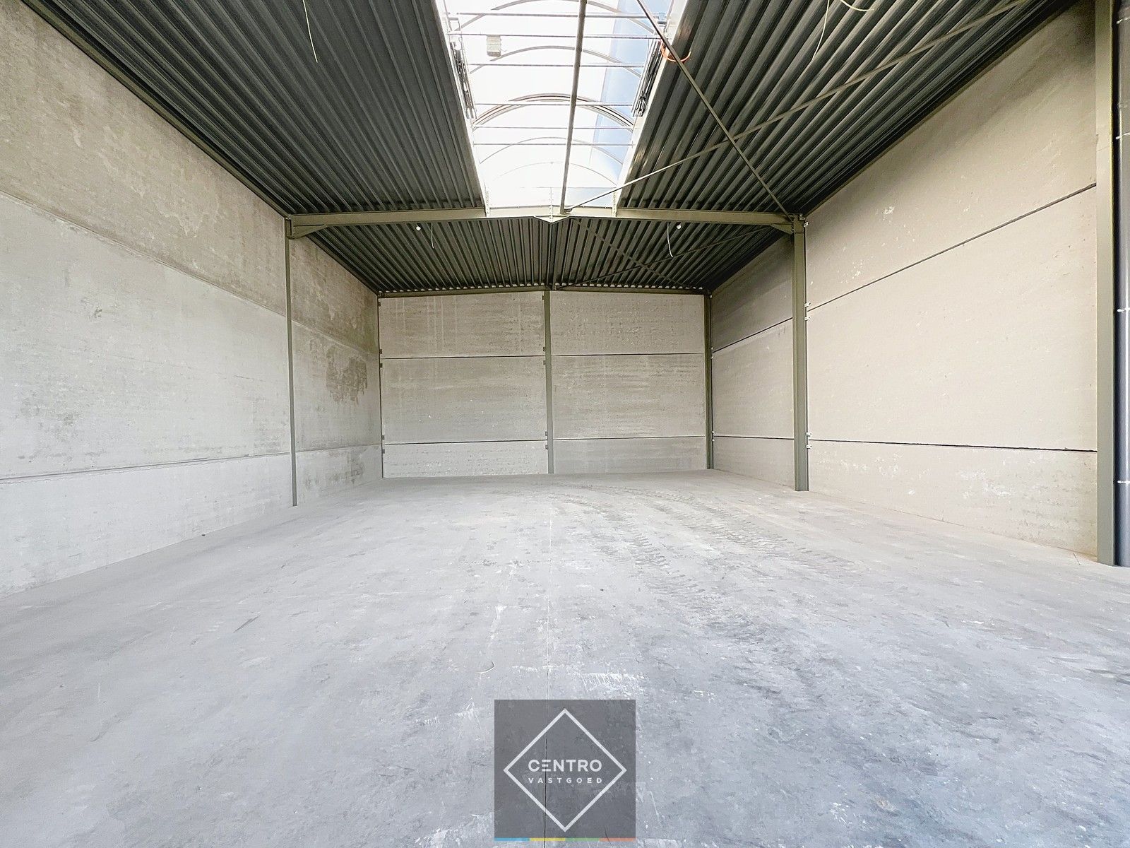 Nieuwbouw KMO-unit (± 225m²) met 3 parkeerplaatsen op bedrijventerrein "Het Stoomtuig". Vlotte verbinding Ring Roeselare/E403 ! foto 4