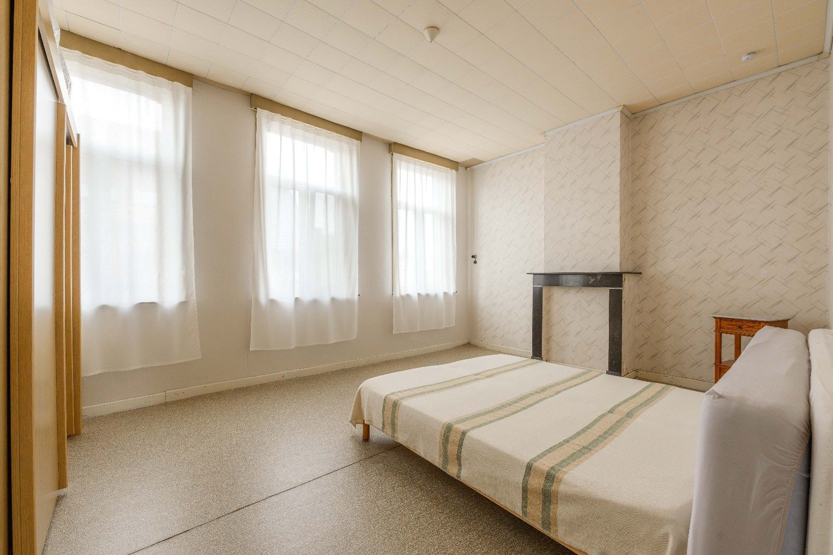 AUTHENTIEKE INTERBELLUM WONING OP 705 m² MET GARAGE en TUIN  foto 18