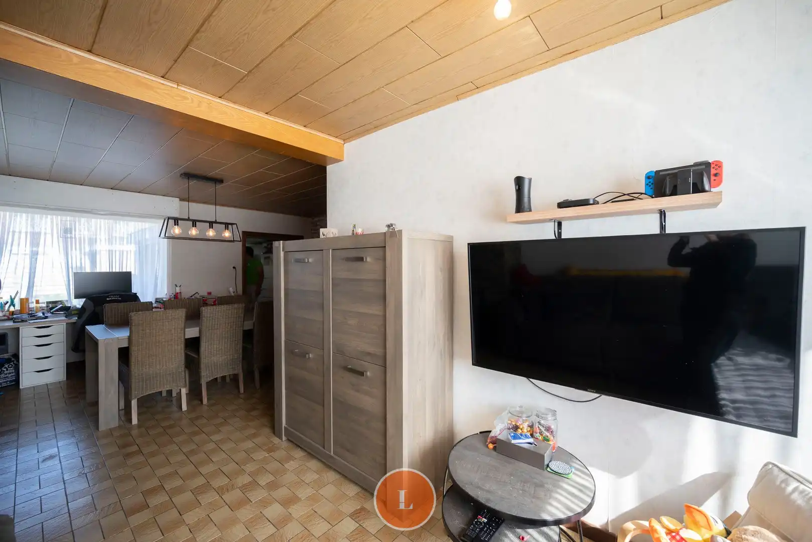 Deels te renoveren gezinswoning met 3 slaapkamers en garage. foto 4