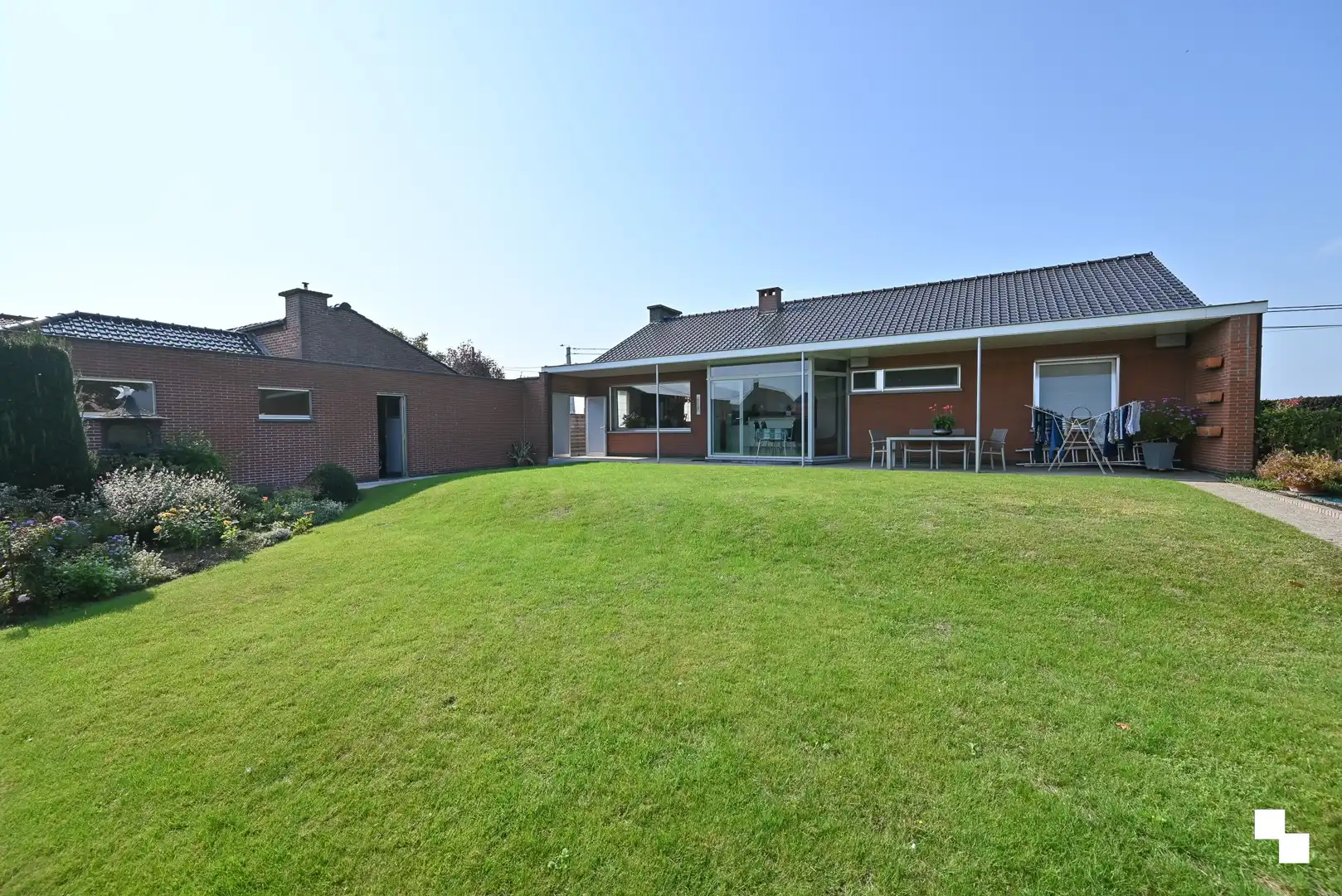 Vrijstaande woning met een heerlijk landelijke ligging te Ingelmunster foto 16