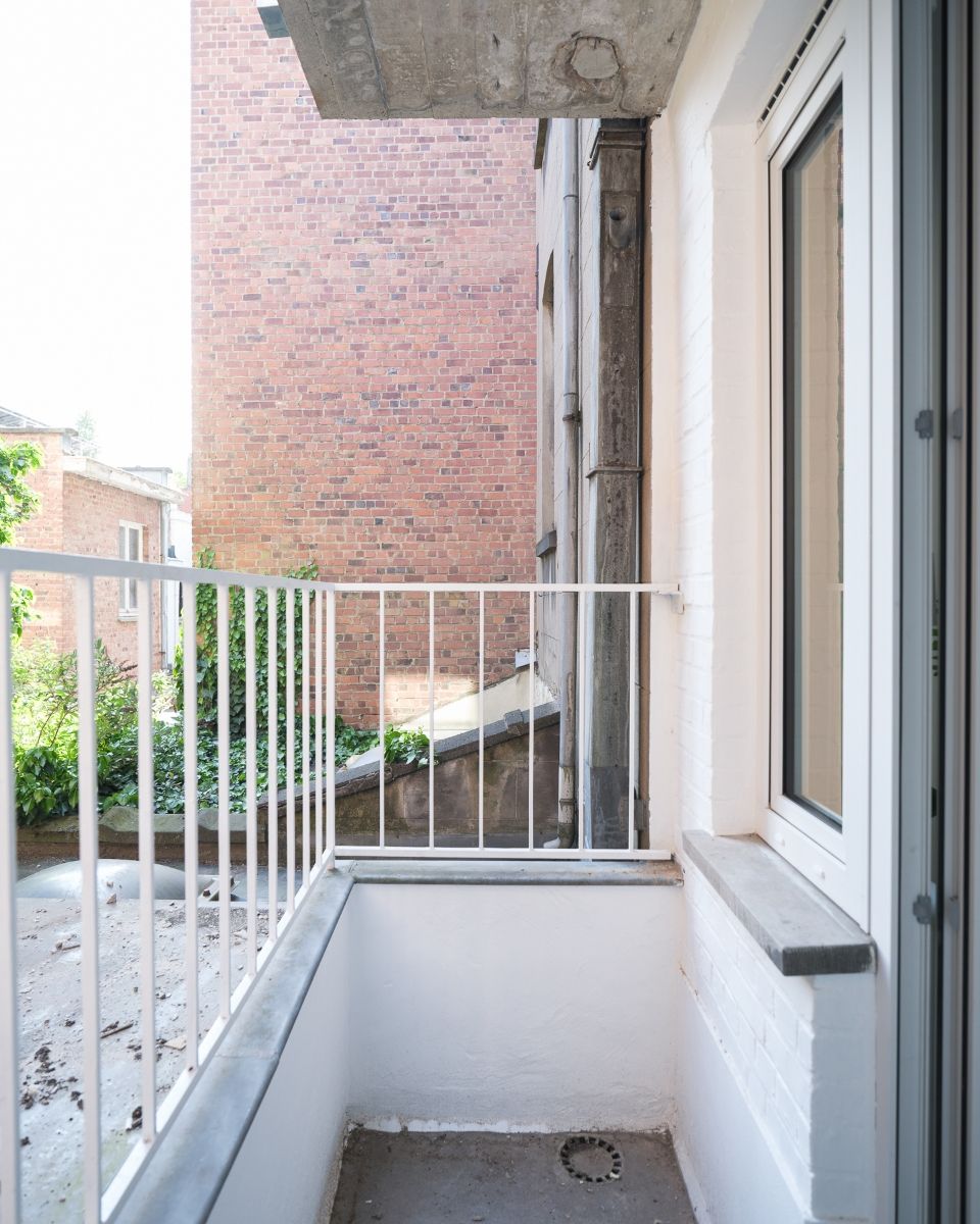 Gerenoveerd 2slpk-appartement hartje Kortrijk foto 21