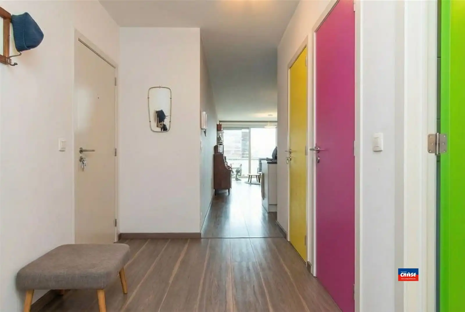 Instapklaar appartement met 2 slaapkamers en terras foto 7