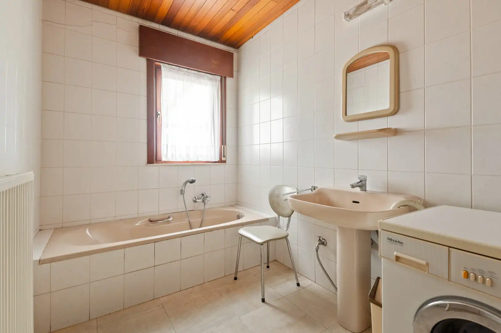 Gelijkvloerse woning op een perceel van 10180m²! foto 13