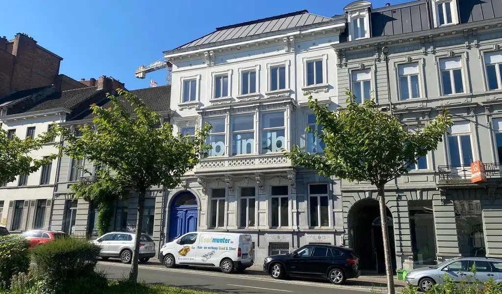 Gemeubelde kantoren in statig herenhuis aan R40 in Gent foto 14