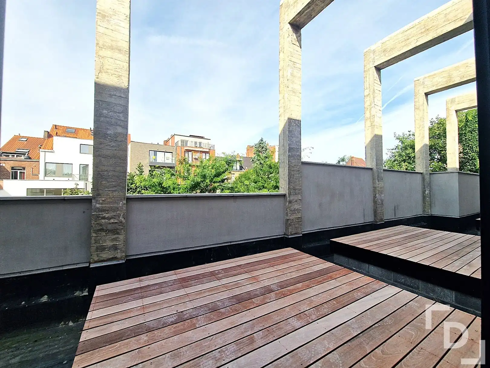 Lichtrijke loft te koop in centrum Ieper. foto 11