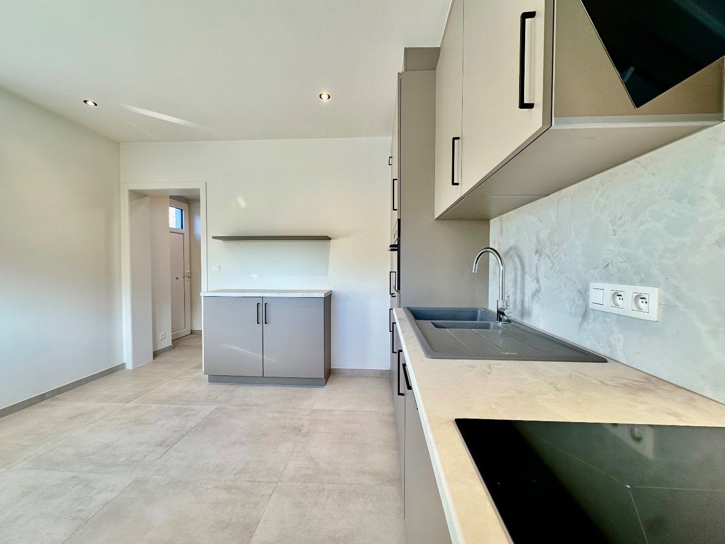 Te huur: prachtig gerenoveerde woning in Teuven (Voeren) foto 4