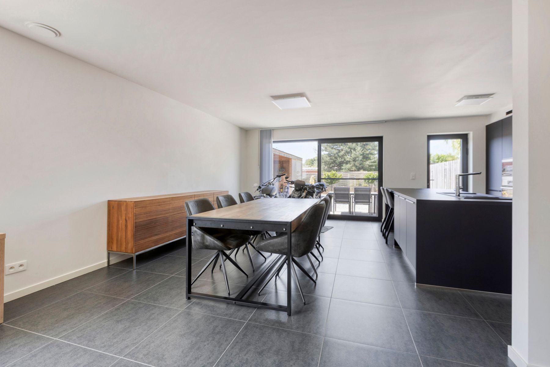 Nieuwbouwwoning ZONDER BTW met tal van materiaal inbegrepen (registratierecht 2%) foto 17