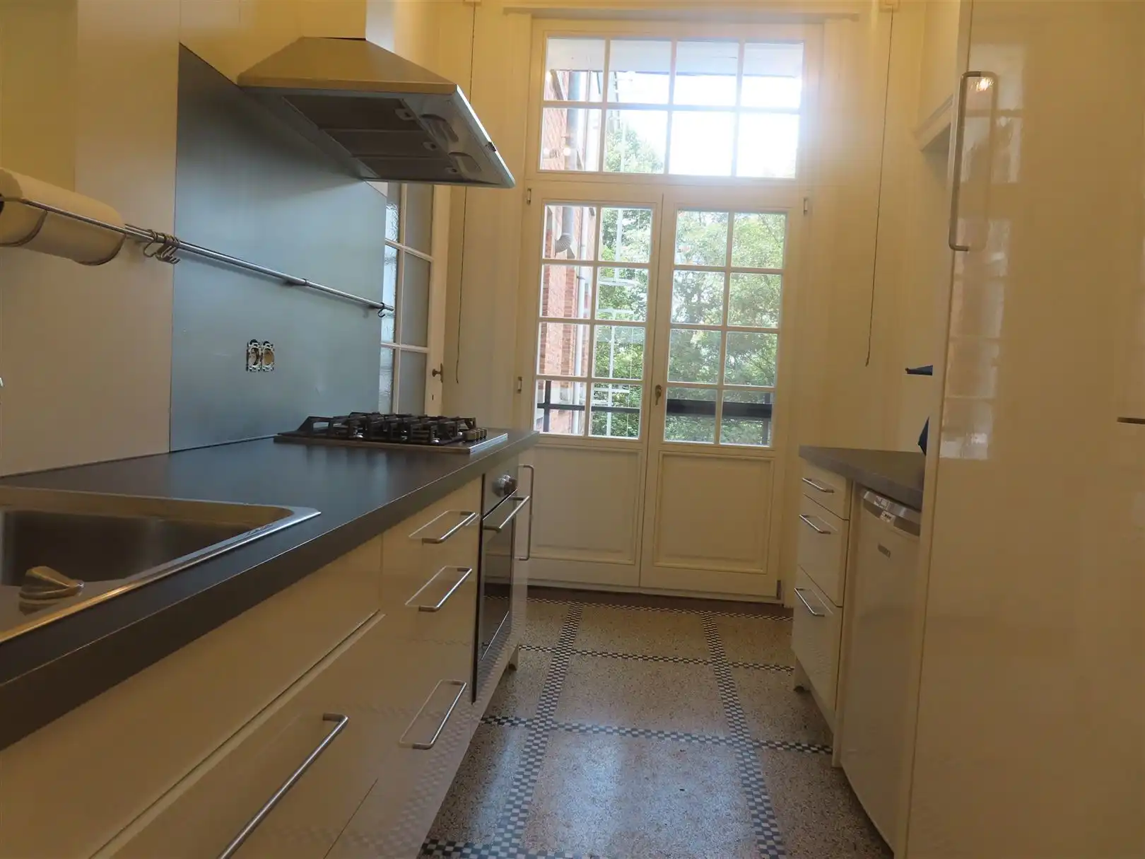 Prachtig, charmant 3-slaapkamerappartement met 2 badkamers! foto 12