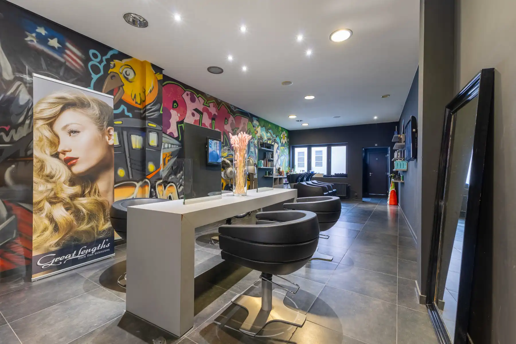 Gunstig gelegen commerciële gelijkvloers in centrum Halle foto 6