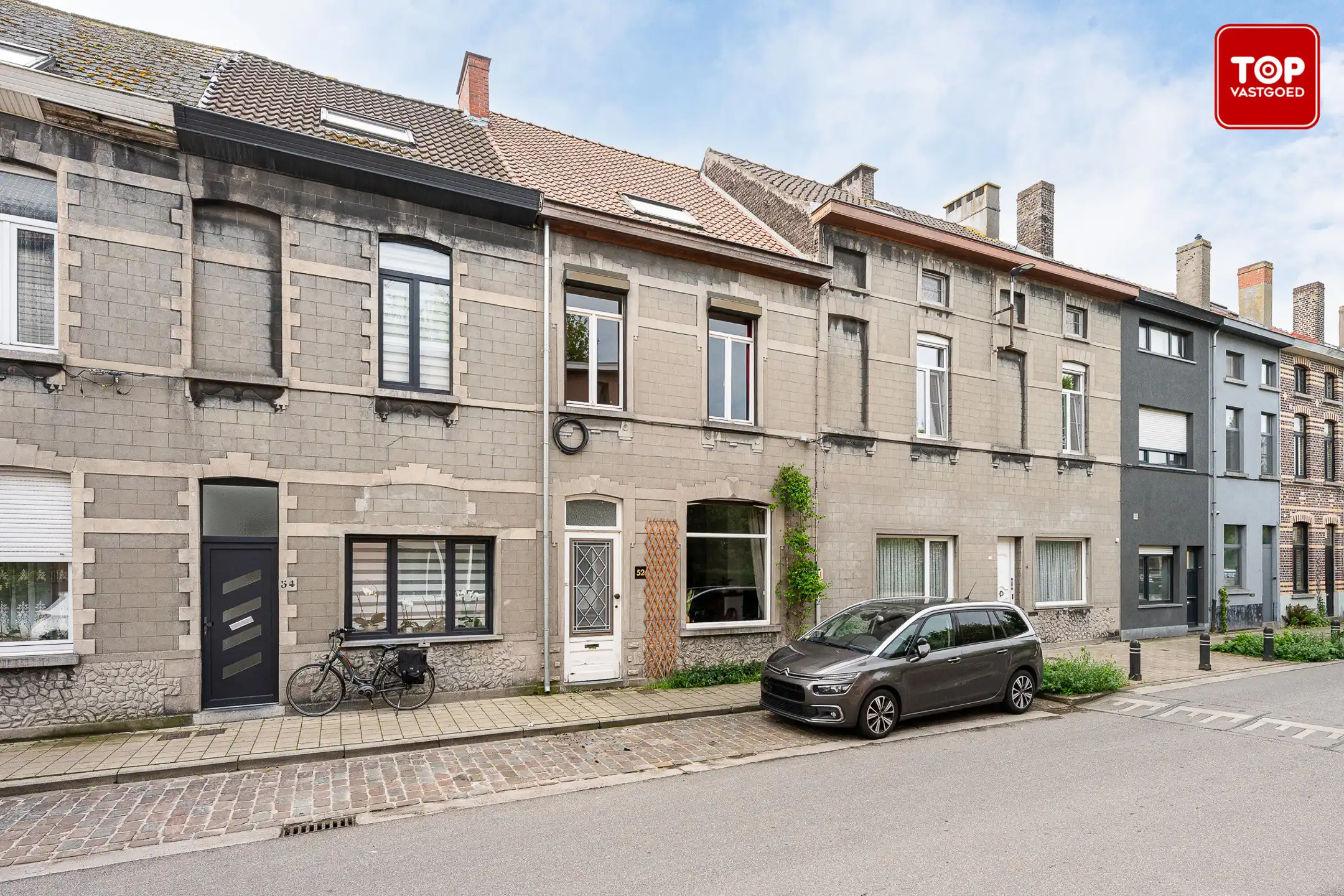 Woning met 3 slaapkamers en leuke tuin op toplocatie. foto 3