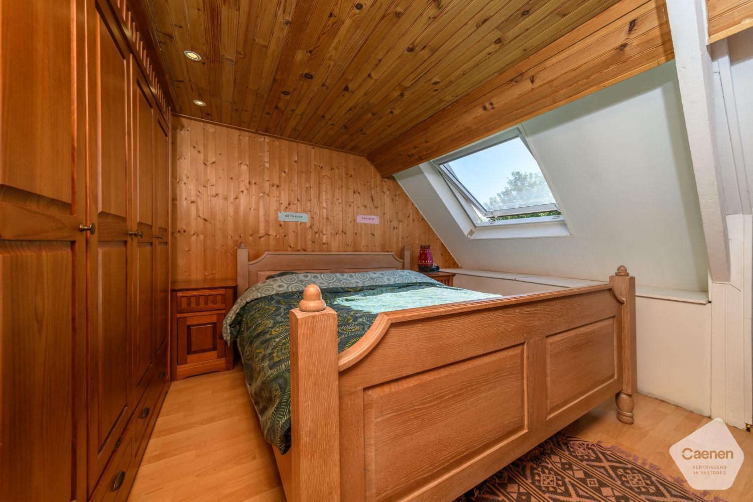 Ontdek deze ruime en gezellige rijwoning met een uiterst centrale ligging! foto 16