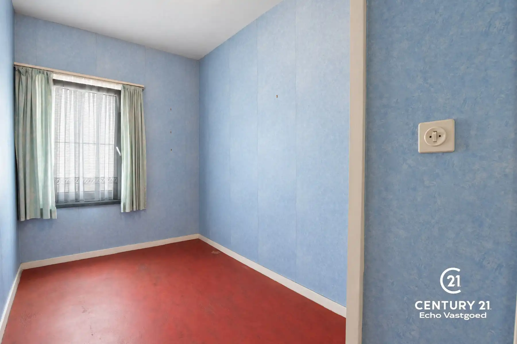 Te renoveren halfopen woonst met veel potentie op topligging foto 27