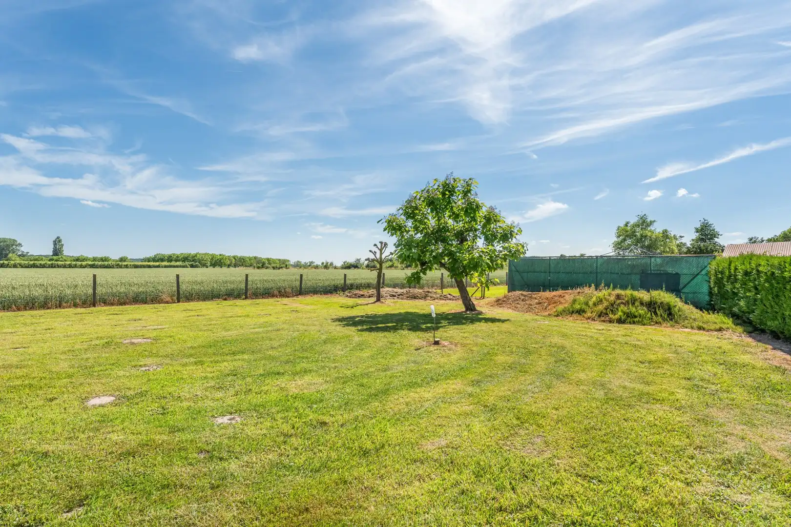Charmante gezinswoning met prachtige tuin op een perceel van ca. 3.348 m² foto 29