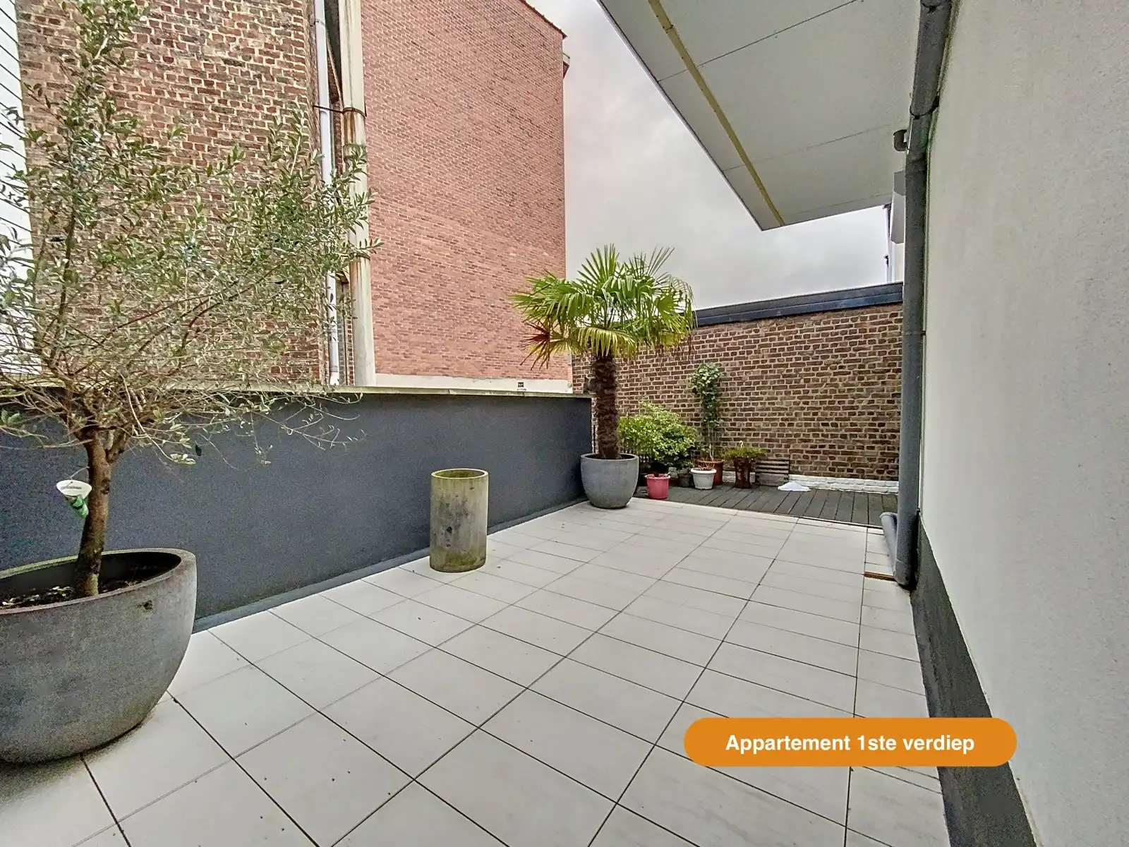 Unieke opbrengsteigendom met 2 appt + handel foto 14