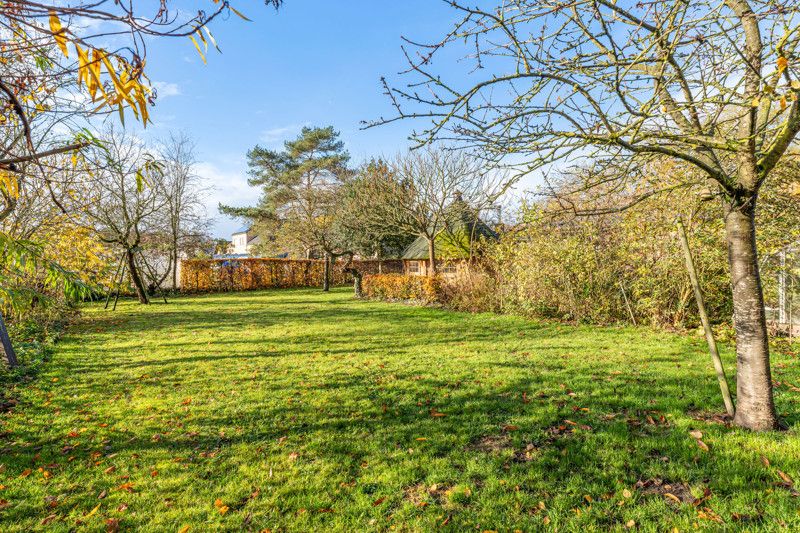 Statige villa op een perceel van 42are 70ca foto 41