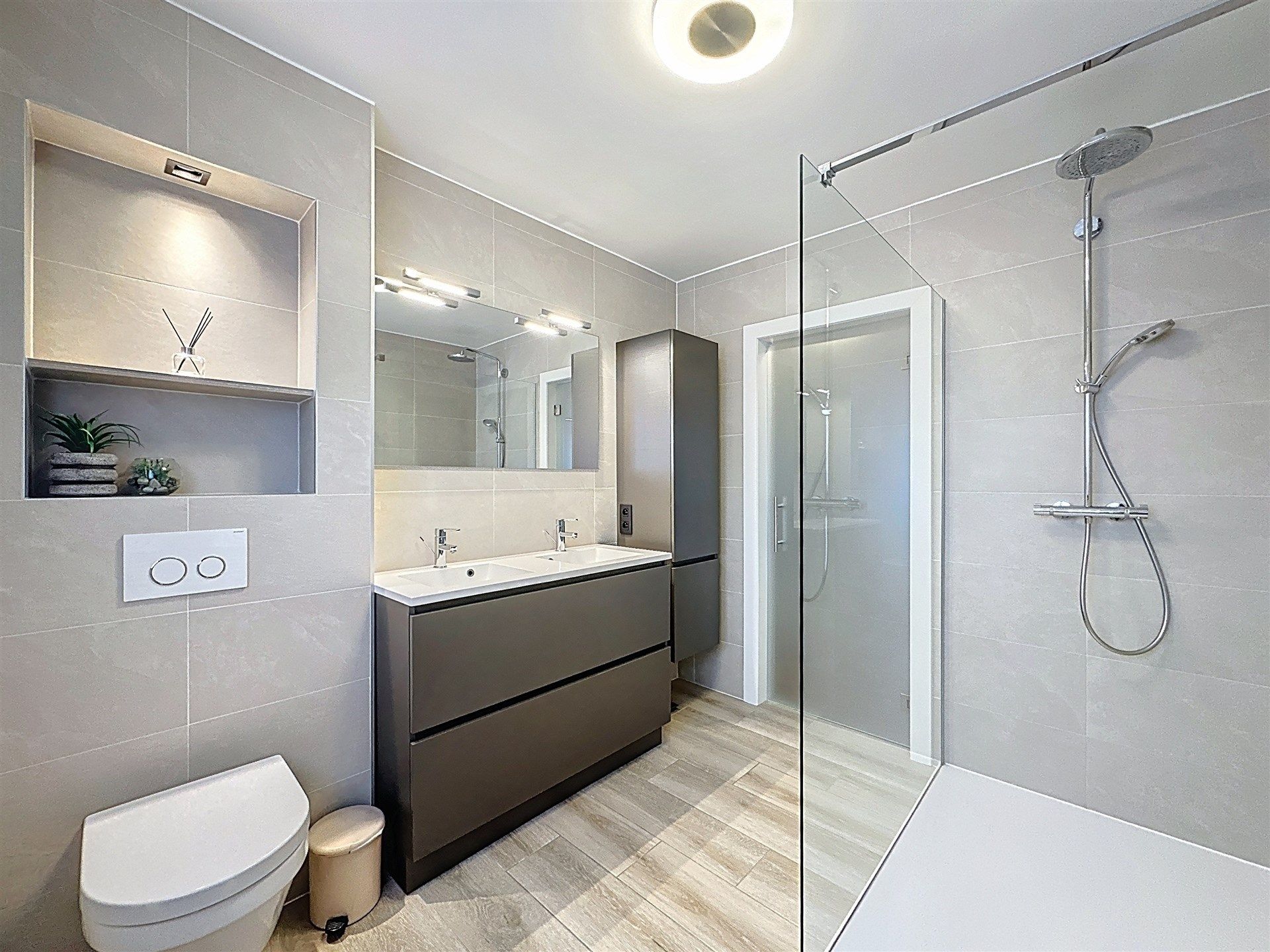 Prachtige woning met 4 slaapkamers in Bazel op perceel van 560m² foto 11