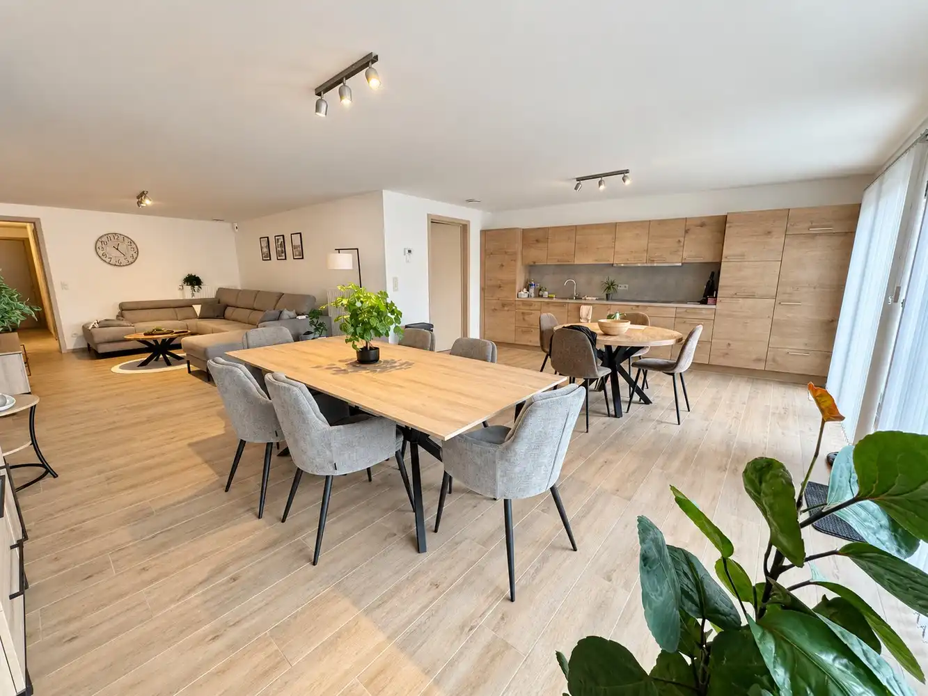 Vier verhuurde appartementen, één interessante investeringskans foto 6