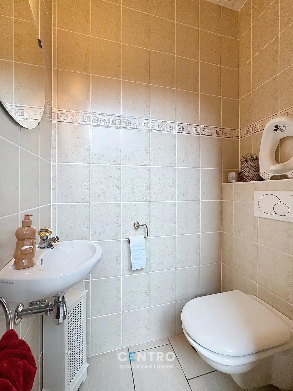 Kwalitatief afgewerkte villa met 4 slpks, garage én ZUIDger. tuin! foto 13