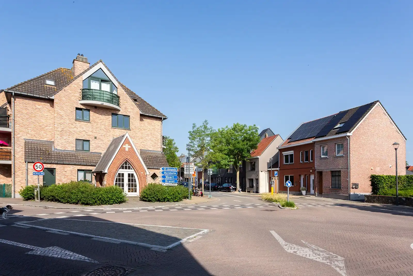 Gezellige woning met veel potentieel in groene buurt foto 30