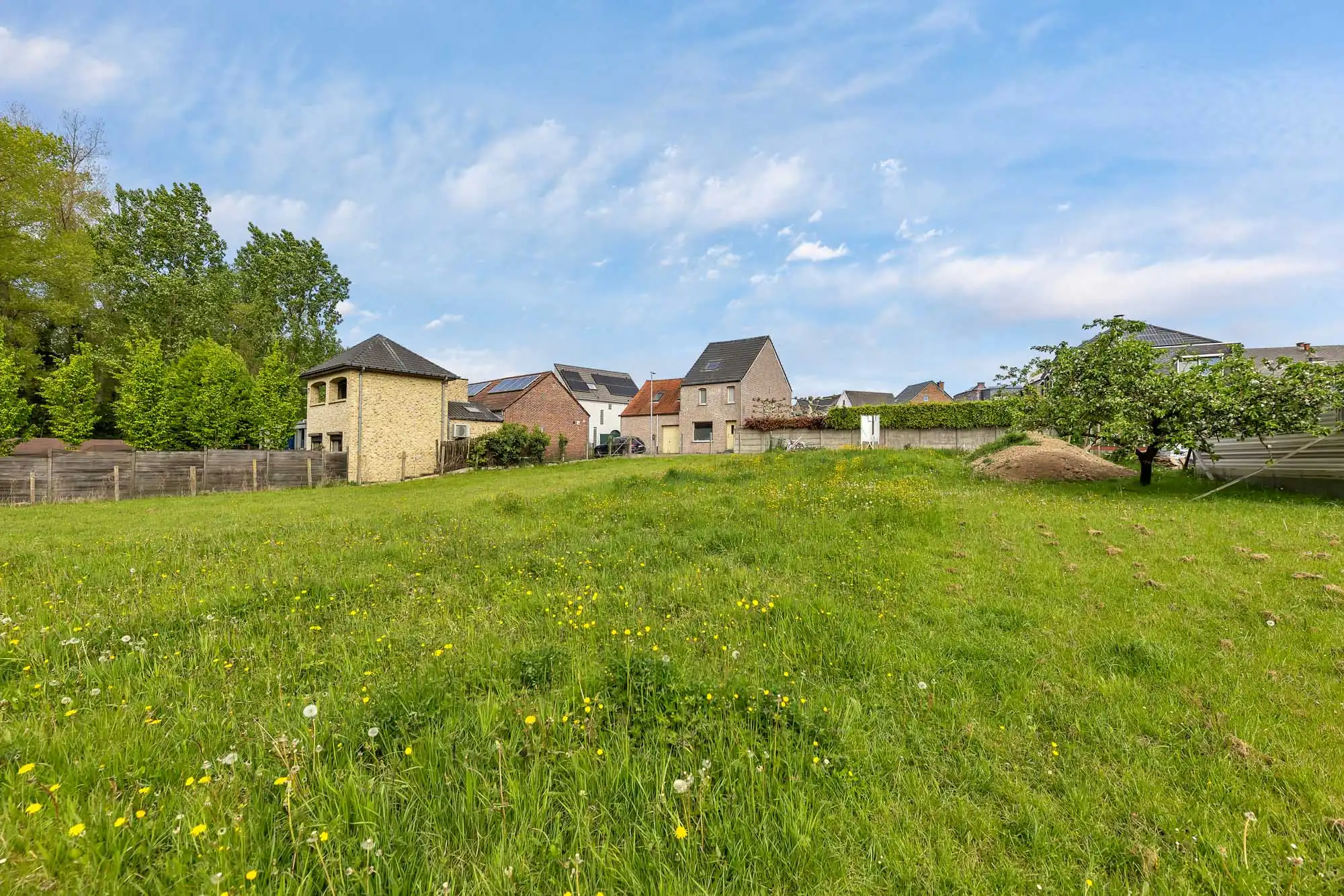 Rustig gelegen bouwgrond op toplocatie foto 4